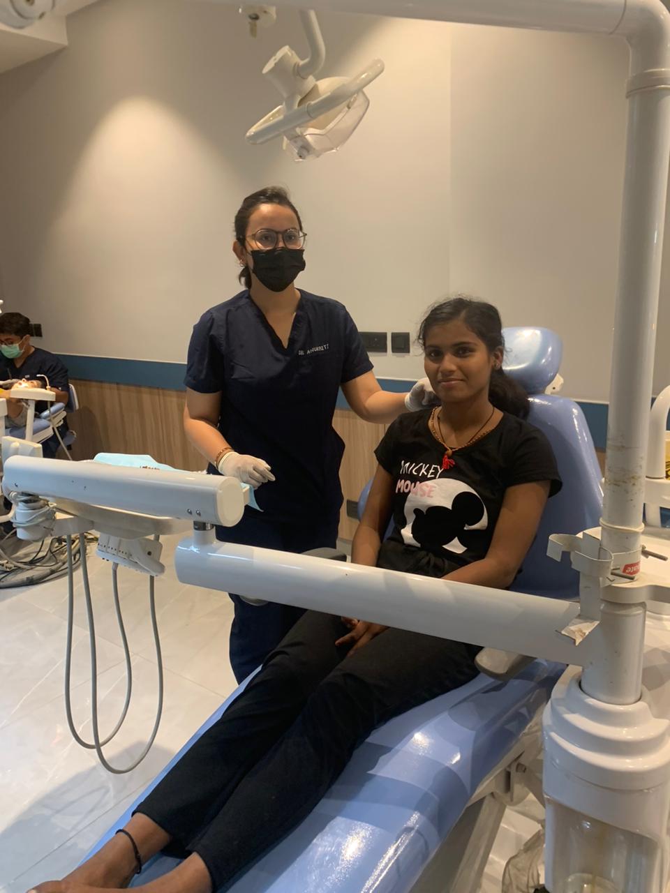  Dentist in Noida